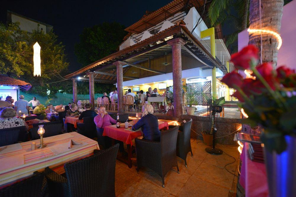 Silver Sands Sunshine - Angaara Candolim Exterior foto
