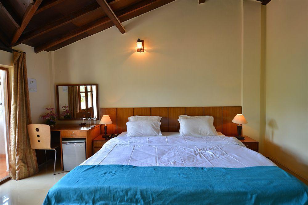 Silver Sands Sunshine - Angaara Candolim Exterior foto